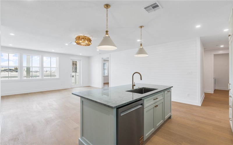 136 W Cotter Avenue unit: 5 #5, Port Aransas, TX 78373, 2 Habitaciones Habitaciones , ,2 BañosBaños,Residential,En Venta,136 W Cotter Avenue unit: 5,0,463751