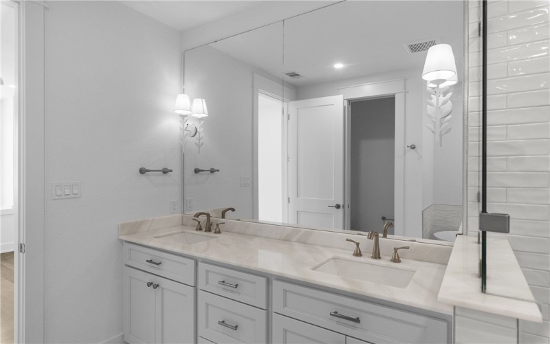 136 W Cotter Avenue unit: 8 #8, Port Aransas, TX 78373, 2 Habitaciones Habitaciones , ,2 BañosBaños,Residential,En Venta,136 W Cotter Avenue unit: 8,0,463774