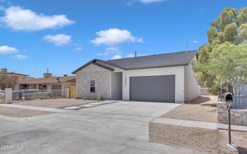 429 Lesa Lane, El Paso, TX 79915, 3 Bedrooms Bedrooms, ,2 BathroomsBathrooms,Residential,For Sale,429 Lesa Lane,0,922980