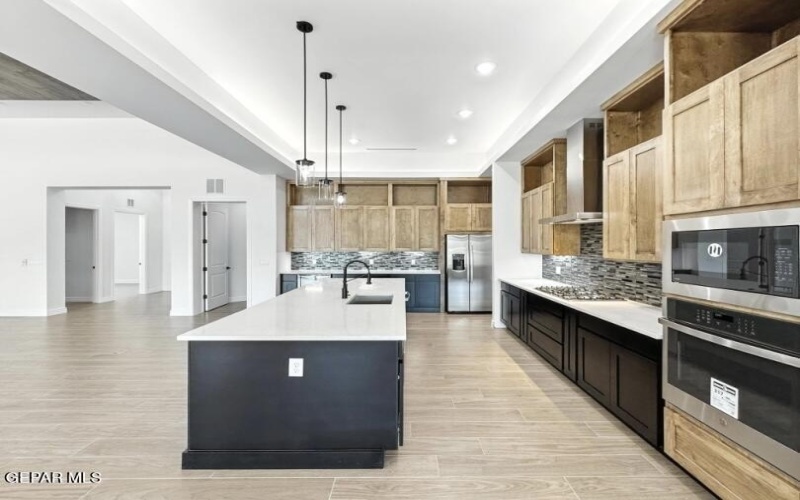 5646 River Run Street, El Paso, TX 79932, 4 Habitaciones Habitaciones , ,3 BañosBaños,Residential,En Venta,5646 River Run Street,0,928828