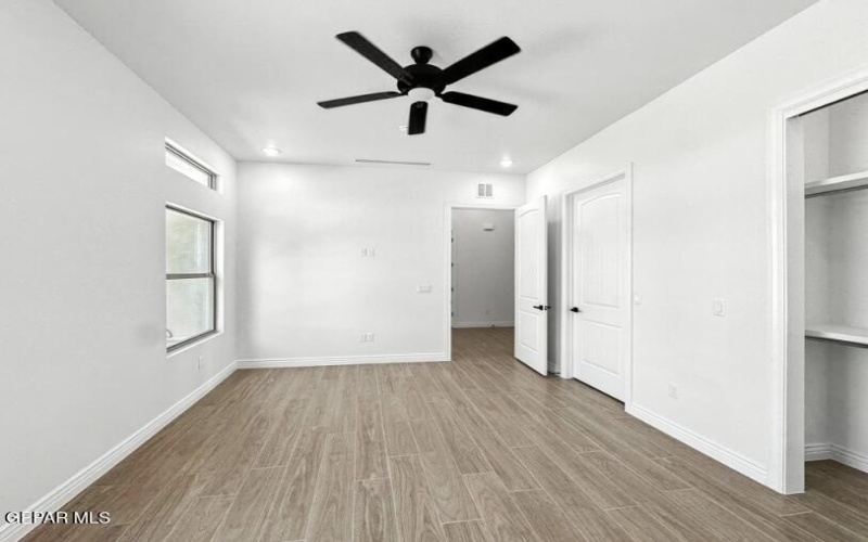 5646 River Run Street, El Paso, TX 79932, 4 Habitaciones Habitaciones , ,3 BañosBaños,Residential,En Venta,5646 River Run Street,0,928828