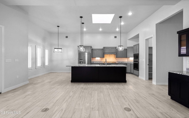 14561 Tierra Resort Avenue, El Paso, TX 79938, 4 Habitaciones Habitaciones , ,3 BañosBaños,Residential,En Venta,14561 Tierra Resort Avenue,0,928835