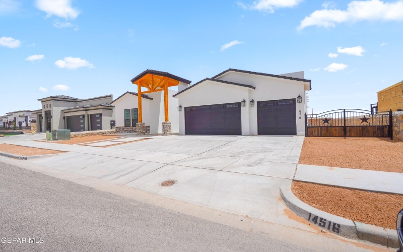 14561 Tierra Resort Avenue, El Paso, TX 79938, 4 Habitaciones Habitaciones , ,3 BañosBaños,Residential,En Venta,14561 Tierra Resort Avenue,0,928835