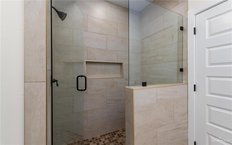 707 W 17th Street, Weslaco, TX 78596, 4 Bedrooms Bedrooms, ,3 BathroomsBathrooms,Residential,For Sale,707 W 17th Street,0,479046