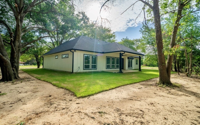 111 Lindy Lee Ln, Mabank, TX 75156, 3 Bedrooms Bedrooms, ,2 BathroomsBathrooms,Residential,For Sale,111 Lindy Lee Ln,0,109482