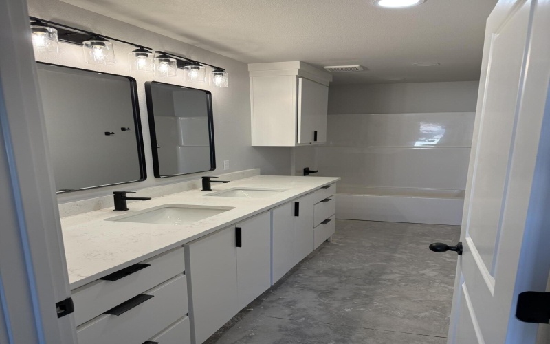 2915 135th Street, Lubbock, TX 79423, 4 Bedrooms Bedrooms, ,2 BathroomsBathrooms,Residential,For Sale,2915 135th Street,0,202559402