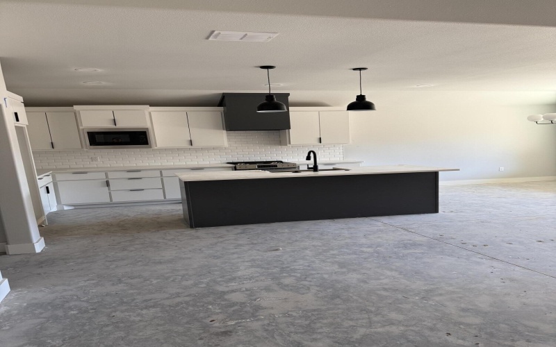 2915 135th Street, Lubbock, TX 79423, 4 Bedrooms Bedrooms, ,2 BathroomsBathrooms,Residential,For Sale,2915 135th Street,0,202559402