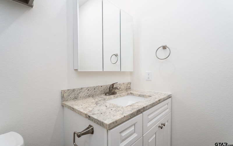 18754 County Road 437 #103, Lindale, TX 75771, 2 Bedrooms Bedrooms, ,2 BathroomsBathrooms,Residential,For Sale,18754 County Road 437 #103,0,25012731
