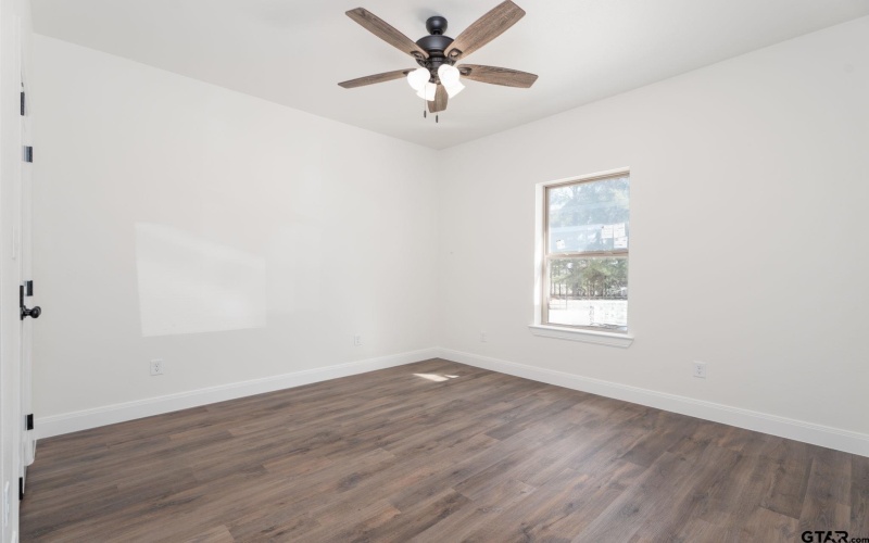 18754 County Road 437 #103, Lindale, TX 75771, 2 Bedrooms Bedrooms, ,2 BathroomsBathrooms,Residential,For Sale,18754 County Road 437 #103,0,25012731