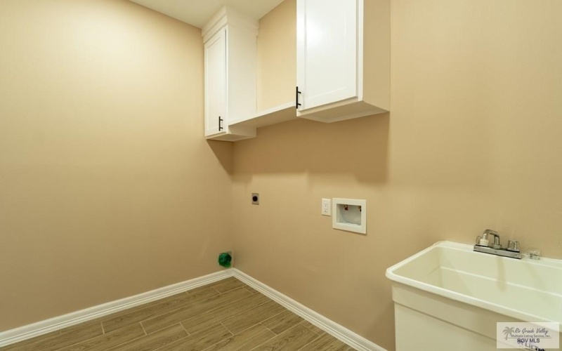 113 REPUBLIC CIR, SAN BENITO, TX 78586, 3 Bedrooms Bedrooms, ,2 BathroomsBathrooms,Residential,For Sale,113 REPUBLIC CIR,0,29758676