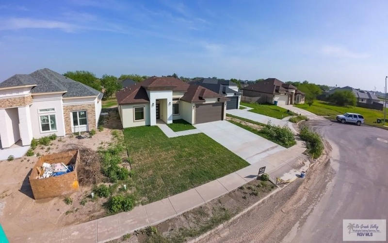 113 REPUBLIC CIR, SAN BENITO, TX 78586, 3 Bedrooms Bedrooms, ,2 BathroomsBathrooms,Residential,For Sale,113 REPUBLIC CIR,0,29758676