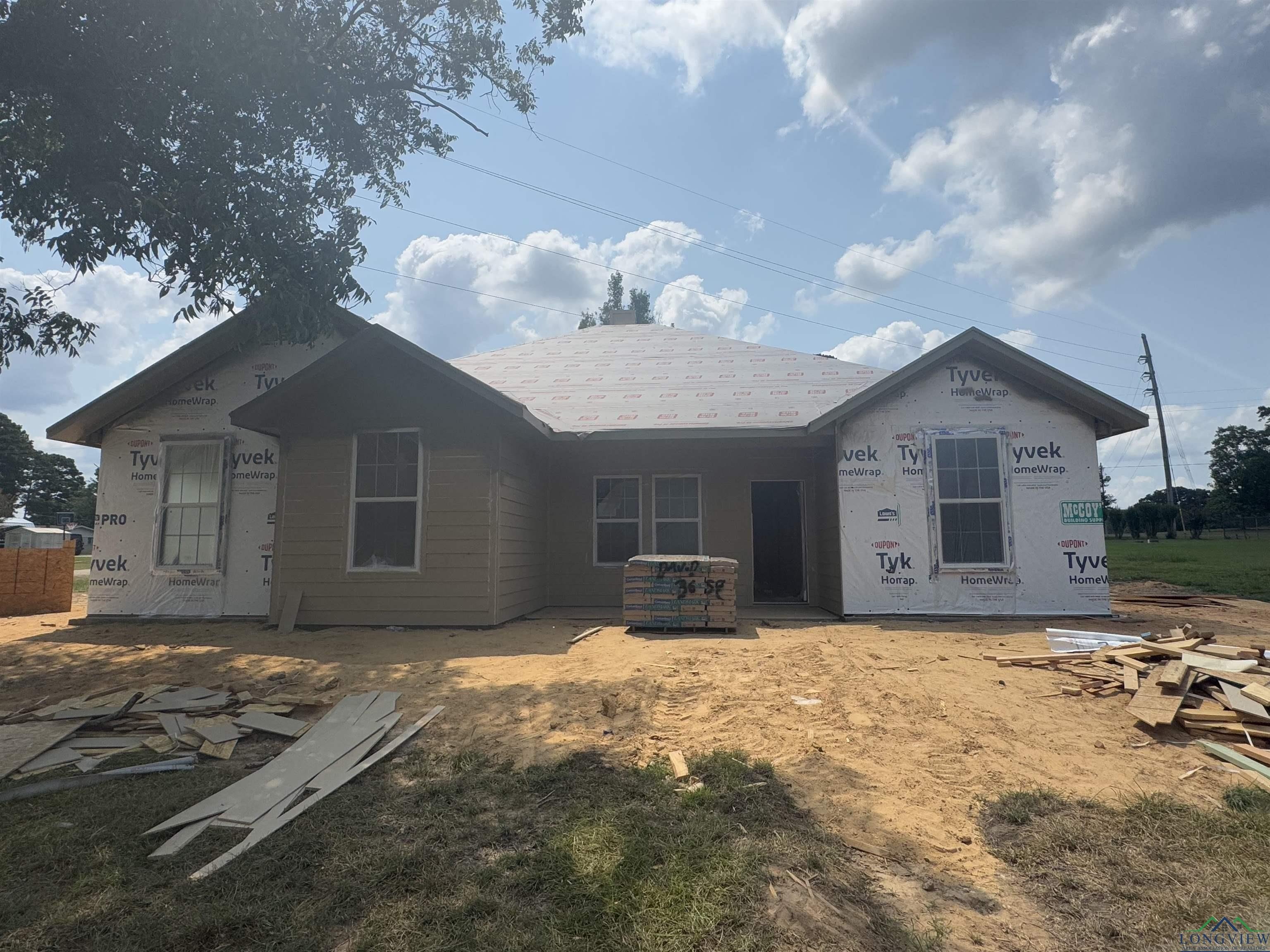 106 Royal St, Gilmer, TX 75645, 3 Bedrooms Bedrooms, ,2 BathroomsBathrooms,Residential,For Sale,106 Royal St,0,20255465