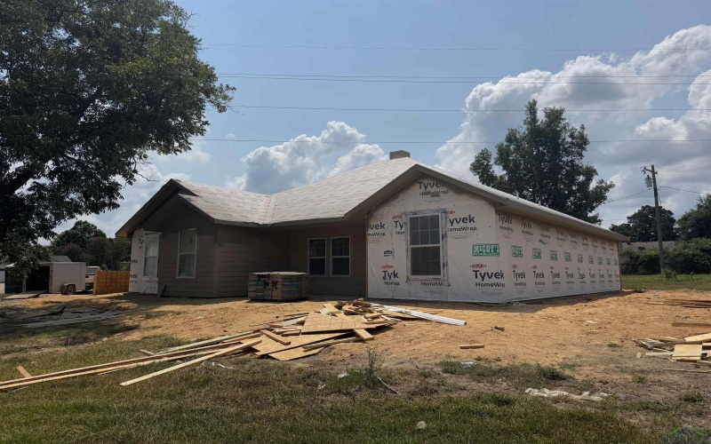 106 Royal St, Gilmer, TX 75645, 3 Bedrooms Bedrooms, ,2 BathroomsBathrooms,Residential,For Sale,106 Royal St,0,20255465