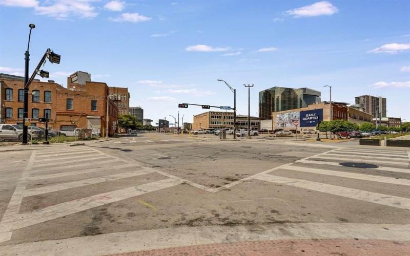 2080 Kelly #105, Dallas, TX 75215, 2 Bedrooms Bedrooms, ,2 BathroomsBathrooms,Residential,For Sale,2080 Kelly,0,21002326