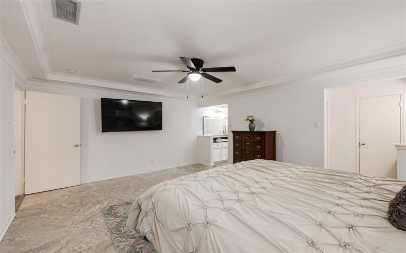 1401 Surrey Court, Garland, TX 75043, 3 Habitaciones Habitaciones , ,2 BañosBaños,Residential,En Venta,1401 Surrey Court,0,21033627