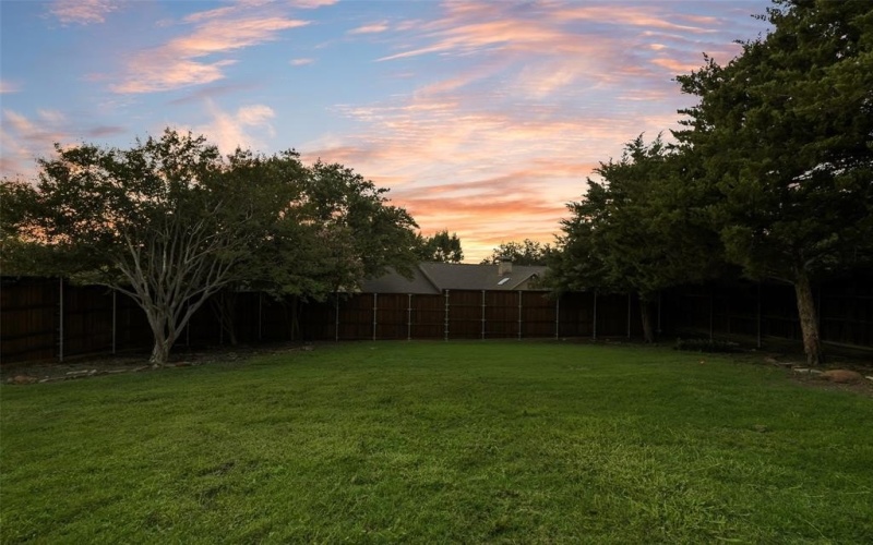 1401 Surrey Court, Garland, TX 75043, 3 Habitaciones Habitaciones , ,2 BañosBaños,Residential,En Venta,1401 Surrey Court,0,21033627