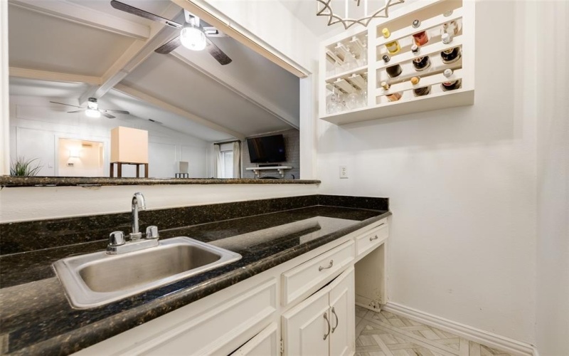 1401 Surrey Court, Garland, TX 75043, 3 Habitaciones Habitaciones , ,2 BañosBaños,Residential,En Venta,1401 Surrey Court,0,21033627