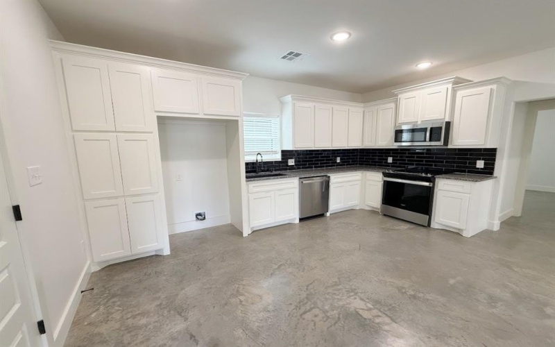 1901 S Lamar, Denison, TX 75021, 3 Bedrooms Bedrooms, ,2 BathroomsBathrooms,Residential,For Sale,1901 S Lamar,0,21038192