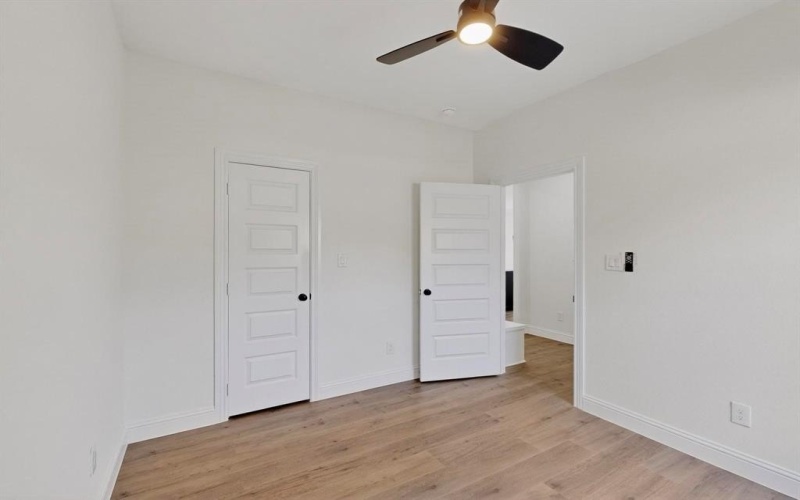 1308 Daffan Avenue, Ennis, TX 75119, 4 Habitaciones Habitaciones , ,2 BañosBaños,Residential,En Venta,1308 Daffan Avenue,0,21038369