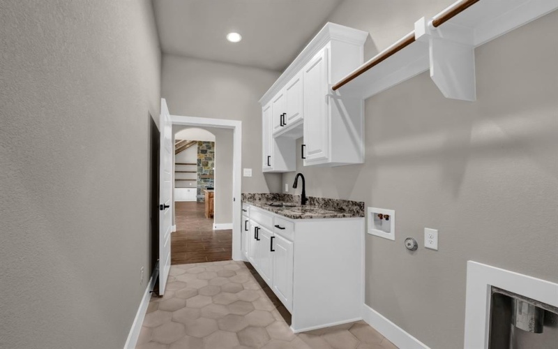 1052 Arbor Vista Drive, Azle, TX 76020, 4 Habitaciones Habitaciones , ,3 BañosBaños,Residential,En Venta,1052 Arbor Vista Drive,0,21038566