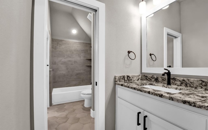 1052 Arbor Vista Drive, Azle, TX 76020, 4 Habitaciones Habitaciones , ,3 BañosBaños,Residential,En Venta,1052 Arbor Vista Drive,0,21038566