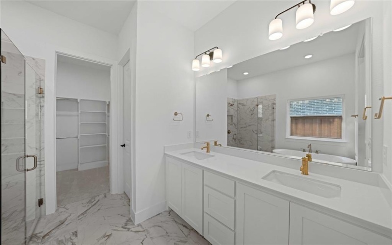 3585 Honeycutt Drive, Frisco, TX 75033, 4 Habitaciones Habitaciones , ,3 BañosBaños,Residential,En Venta,3585 Honeycutt Drive,0,21038589