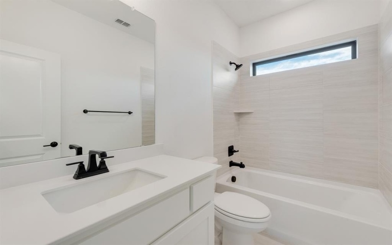 824 Shady Oaks Drive, Rockwall, TX 75087, 4 Bedrooms Bedrooms, ,5 BathroomsBathrooms,Residential,For Sale,824 Shady Oaks Drive,0,21038594