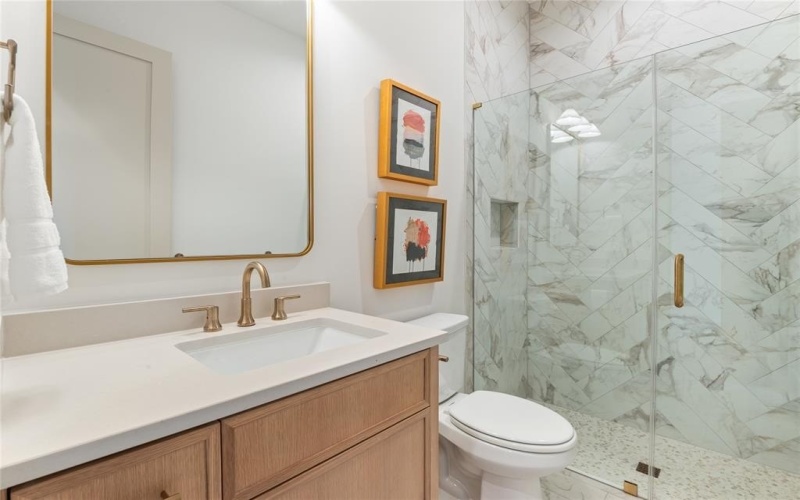9047 Longmont Drive, Dallas, TX 75238, 5 Bedrooms Bedrooms, ,5 BathroomsBathrooms,Residential,For Sale,9047 Longmont Drive,0,21038623