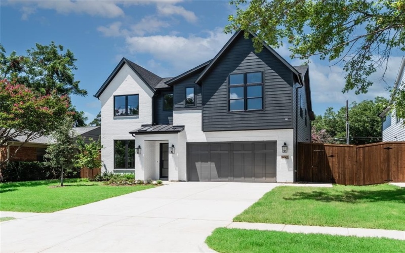 9047 Longmont Drive, Dallas, TX 75238, 5 Bedrooms Bedrooms, ,5 BathroomsBathrooms,Residential,For Sale,9047 Longmont Drive,0,21038623
