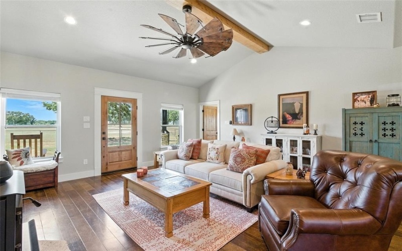 599 Lake Valley Road, Sunset, TX 76270, 2 Bedrooms Bedrooms, ,2 BathroomsBathrooms,Residential,For Sale,599 Lake Valley Road,0,21038716