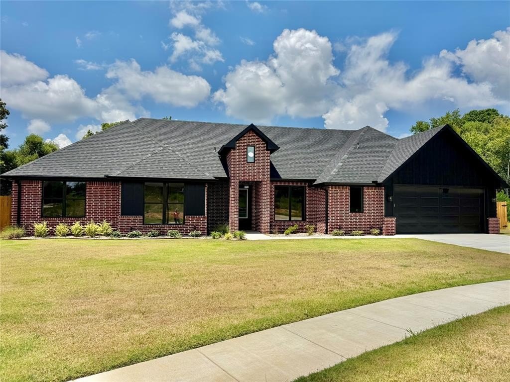 984 Mallard Drive, Lindale, TX 75771, 4 Bedrooms Bedrooms, ,2 BathroomsBathrooms,Residential,For Sale,984 Mallard Drive,0,21038852