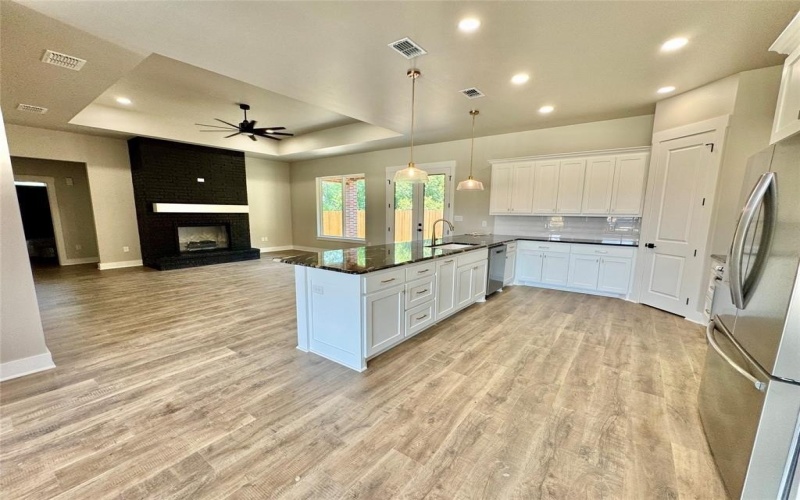 984 Mallard Drive, Lindale, TX 75771, 4 Bedrooms Bedrooms, ,2 BathroomsBathrooms,Residential,For Sale,984 Mallard Drive,0,21038852