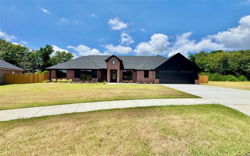 984 Mallard Drive, Lindale, TX 75771, 4 Bedrooms Bedrooms, ,2 BathroomsBathrooms,Residential,For Sale,984 Mallard Drive,0,21038852