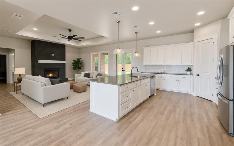 984 Mallard Drive, Lindale, TX 75771, 4 Bedrooms Bedrooms, ,2 BathroomsBathrooms,Residential,For Sale,984 Mallard Drive,0,21038852