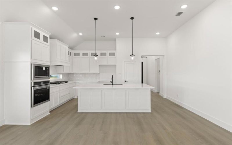 2136 Valencia Drive, Little Elm, TX 75068, 4 Habitaciones Habitaciones , ,3 BañosBaños,Residential,En Venta,2136 Valencia Drive,0,21038877