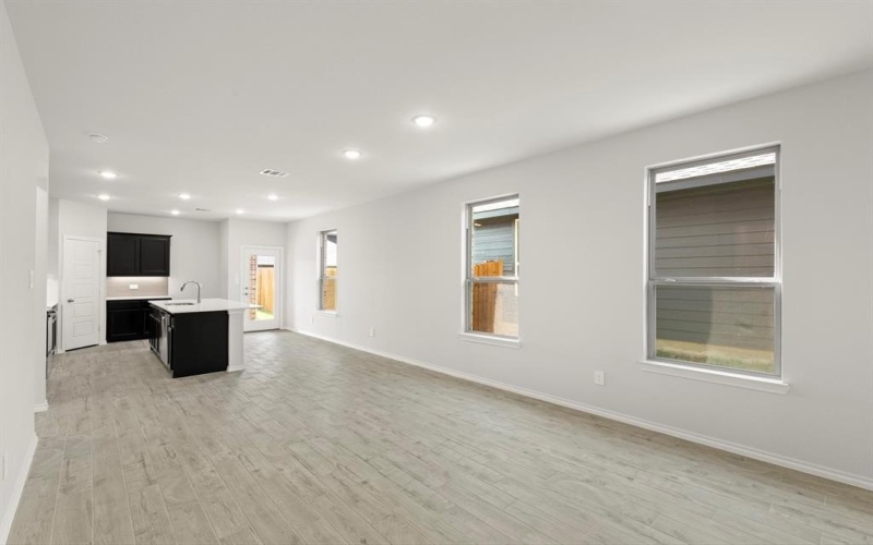 1733 Meadow Crest Drive, Aubrey, TX 76227, 3 Habitaciones Habitaciones , ,2 BañosBaños,Residential,En Venta,1733 Meadow Crest Drive,0,21038937