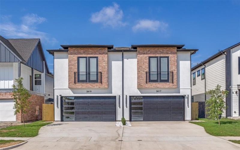 2417 And 2419 Merlin Street, Dallas, TX 75215, 3 Bedrooms Bedrooms, ,2 BathroomsBathrooms,Residential Multi Family,For Sale,2417 And 2419 Merlin Street,0,21039103