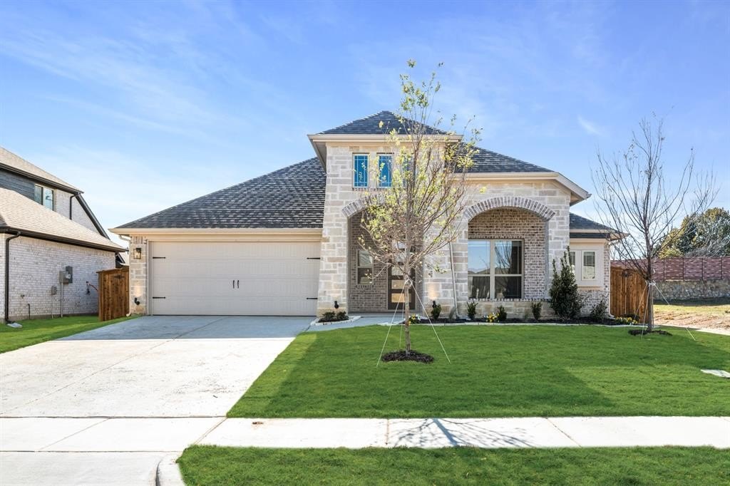 733 Seahawk Street, Joshua, TX 76058, 3 Habitaciones Habitaciones , ,2 BañosBaños,Residential,En Venta,733 Seahawk Street,0,21039109