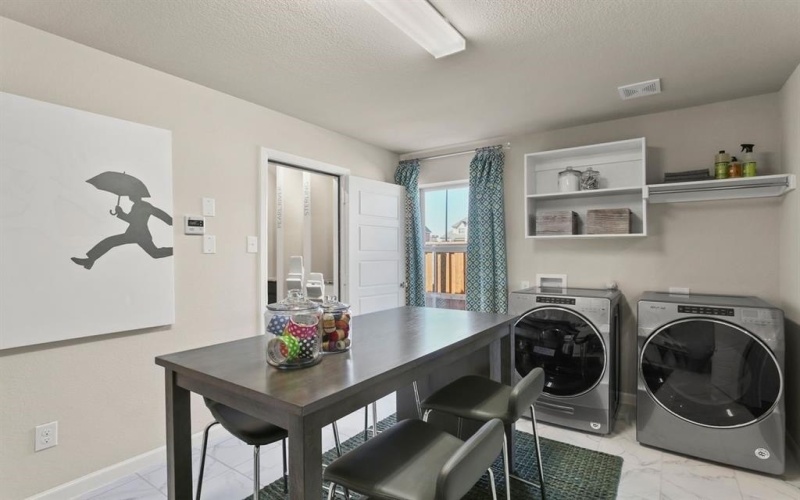 496 Blackwater Trail, Waxahachie, TX 75165, 3 Habitaciones Habitaciones , ,2 BañosBaños,Residential,En Venta,496 Blackwater Trail,0,21039303