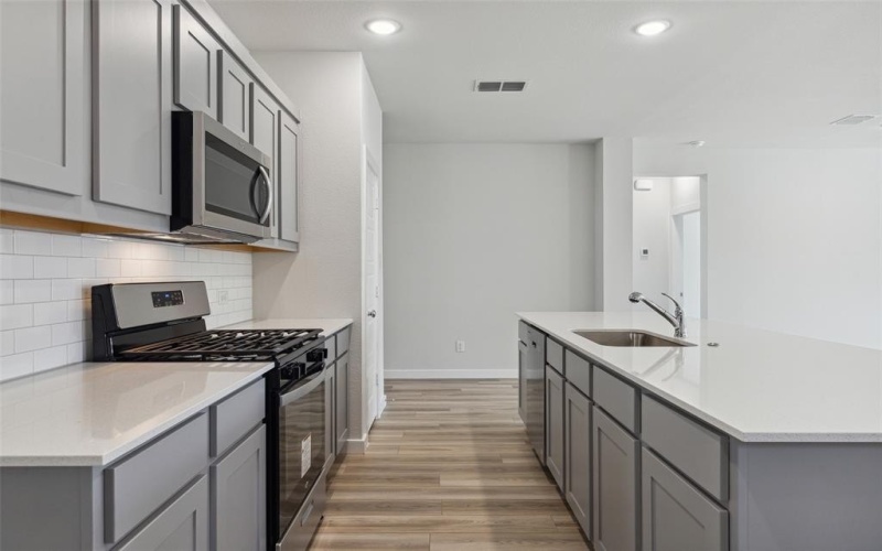 496 Blackwater Trail, Waxahachie, TX 75165, 3 Habitaciones Habitaciones , ,2 BañosBaños,Residential,En Venta,496 Blackwater Trail,0,21039303
