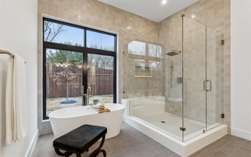 9015 Daytonia Avenue, Dallas, TX 75218, 4 Habitaciones Habitaciones , ,3 BañosBaños,Residential,En Venta,9015 Daytonia Avenue,0,21039349
