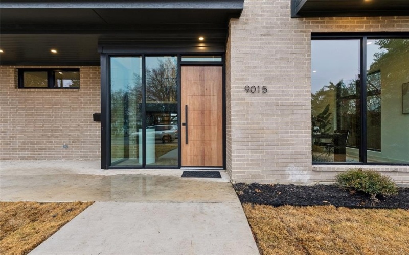 9015 Daytonia Avenue, Dallas, TX 75218, 4 Habitaciones Habitaciones , ,3 BañosBaños,Residential,En Venta,9015 Daytonia Avenue,0,21039349