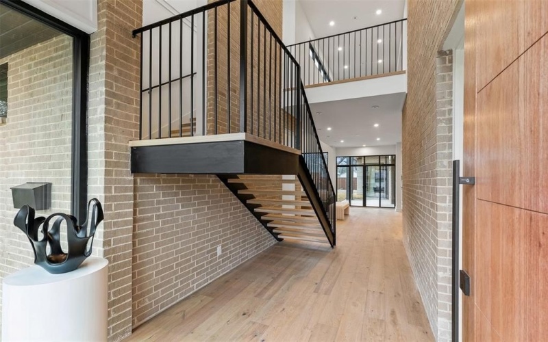 9015 Daytonia Avenue, Dallas, TX 75218, 4 Habitaciones Habitaciones , ,3 BañosBaños,Residential,En Venta,9015 Daytonia Avenue,0,21039349