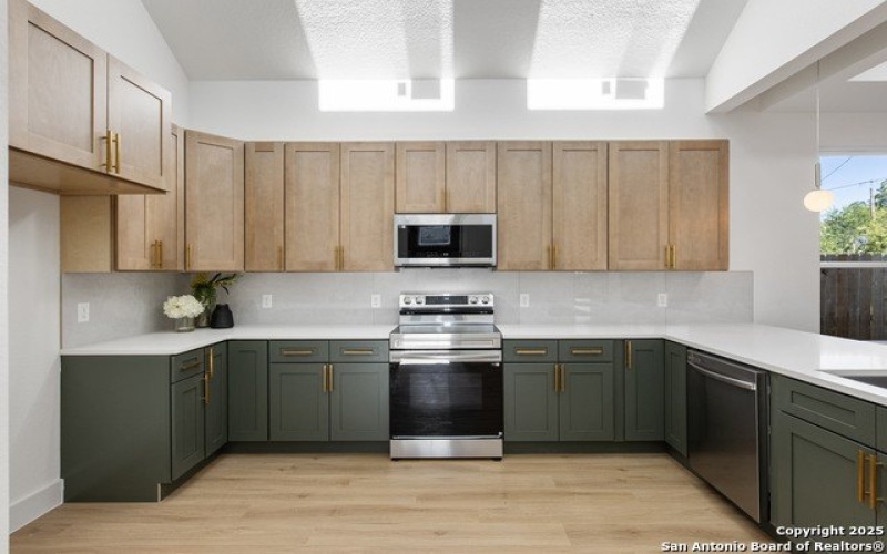1430 Paso Hondo, San Antonio, TX 78202, 3 Bedrooms Bedrooms, ,2 BathroomsBathrooms,Residential,For Sale,1430 Paso Hondo,0,1894619