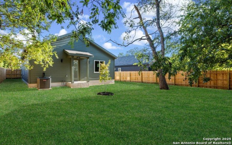 1430 Paso Hondo, San Antonio, TX 78202, 3 Bedrooms Bedrooms, ,2 BathroomsBathrooms,Residential,For Sale,1430 Paso Hondo,0,1894619