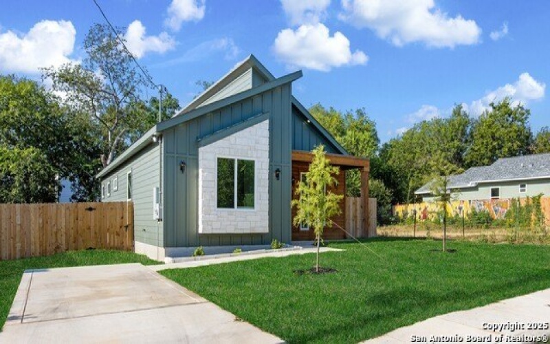 1430 Paso Hondo, San Antonio, TX 78202, 3 Bedrooms Bedrooms, ,2 BathroomsBathrooms,Residential,For Sale,1430 Paso Hondo,0,1894619