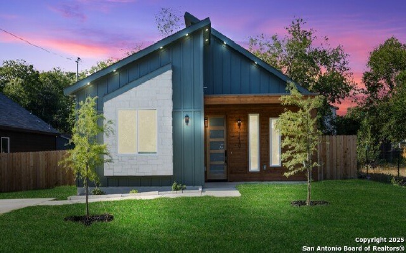 1430 Paso Hondo, San Antonio, TX 78202, 3 Bedrooms Bedrooms, ,2 BathroomsBathrooms,Residential,For Sale,1430 Paso Hondo,0,1894619