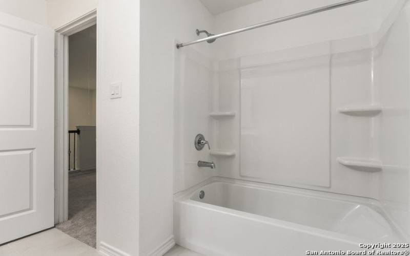 10643 W Military Dr Unit 70, San Antonio, TX 78251, 3 Habitaciones Habitaciones , ,2 BañosBaños,Residential,En Venta,10643 W Military Dr Unit 70,0,1894662