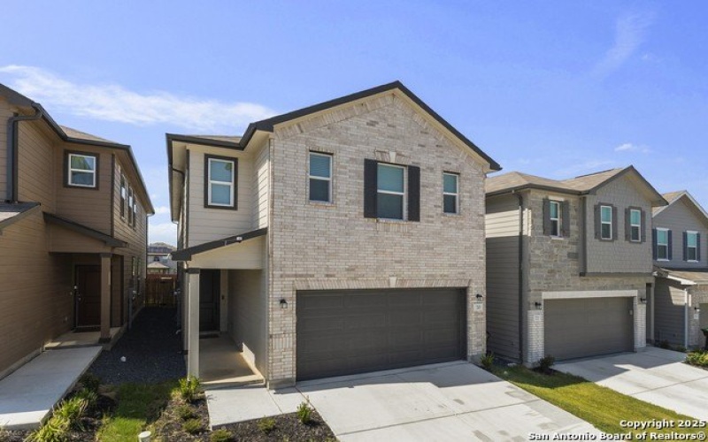 10643 W Military Dr Unit 70, San Antonio, TX 78251, 3 Habitaciones Habitaciones , ,2 BañosBaños,Residential,En Venta,10643 W Military Dr Unit 70,0,1894662