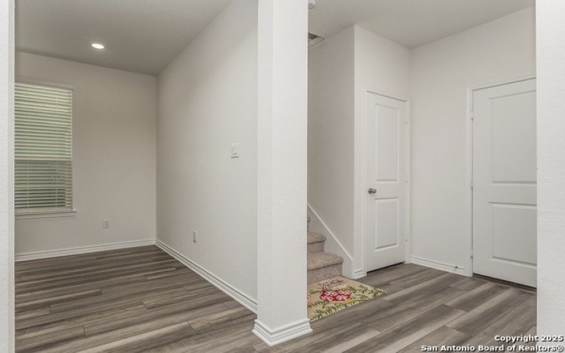 10643 W Military Dr Unit 70, San Antonio, TX 78251, 3 Habitaciones Habitaciones , ,2 BañosBaños,Residential,En Venta,10643 W Military Dr Unit 70,0,1894662